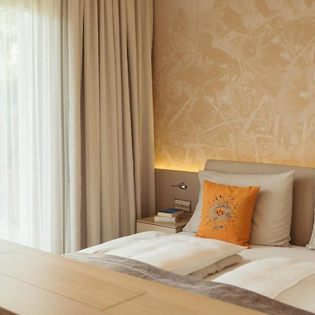 Strandhotel Am Вайсензее Экстерьер фото