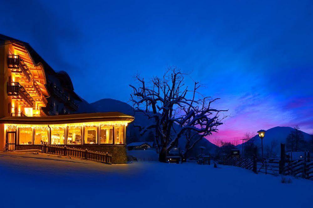 Strandhotel Am Вайсензее Экстерьер фото